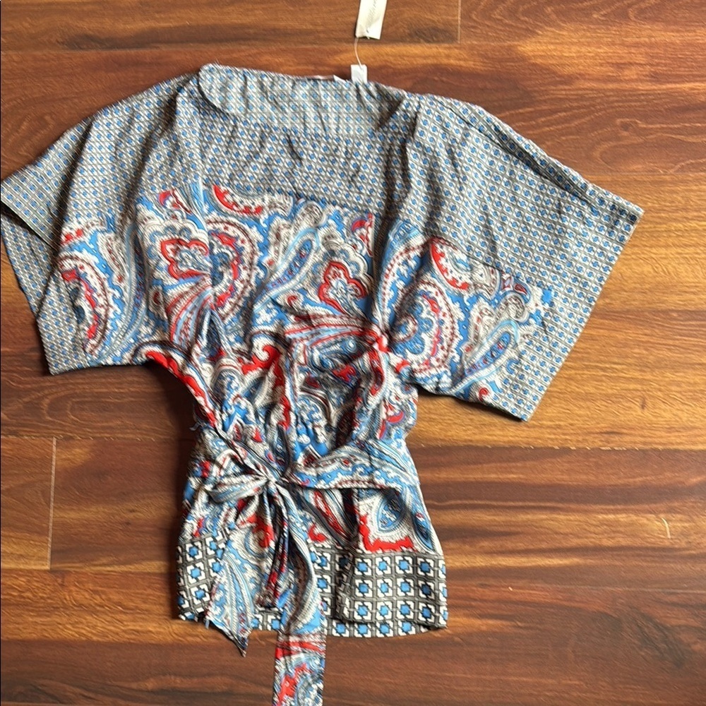 NEW YORK & COMPANY Paisley Kimono Top with Built in Belt Size XS
